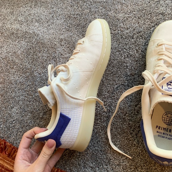 Men’s size 7 (women’s 8.5) Adidas Stan Smith sneakers - Picture 2 of 6